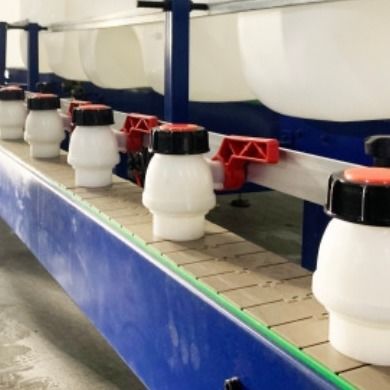 Η μηχανή συγκόλλησης βαλβίδων δεξαμενών IBC για τη διασφάλιση της αξιοπιστίας συγκόλλησης του προϊόντος